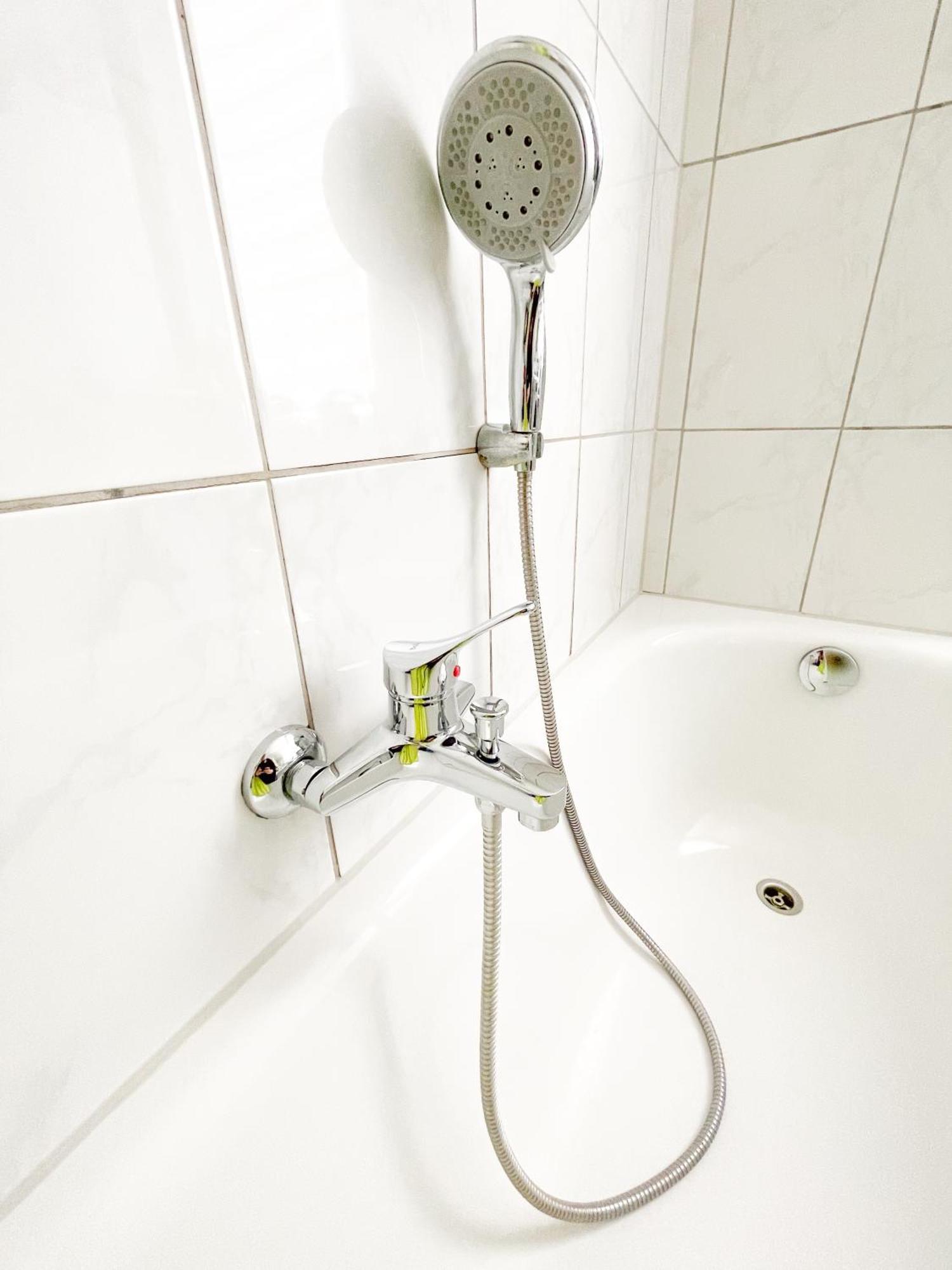 Zimmer In Kuenstlerwohnung Stuttgart Dış mekan fotoğraf